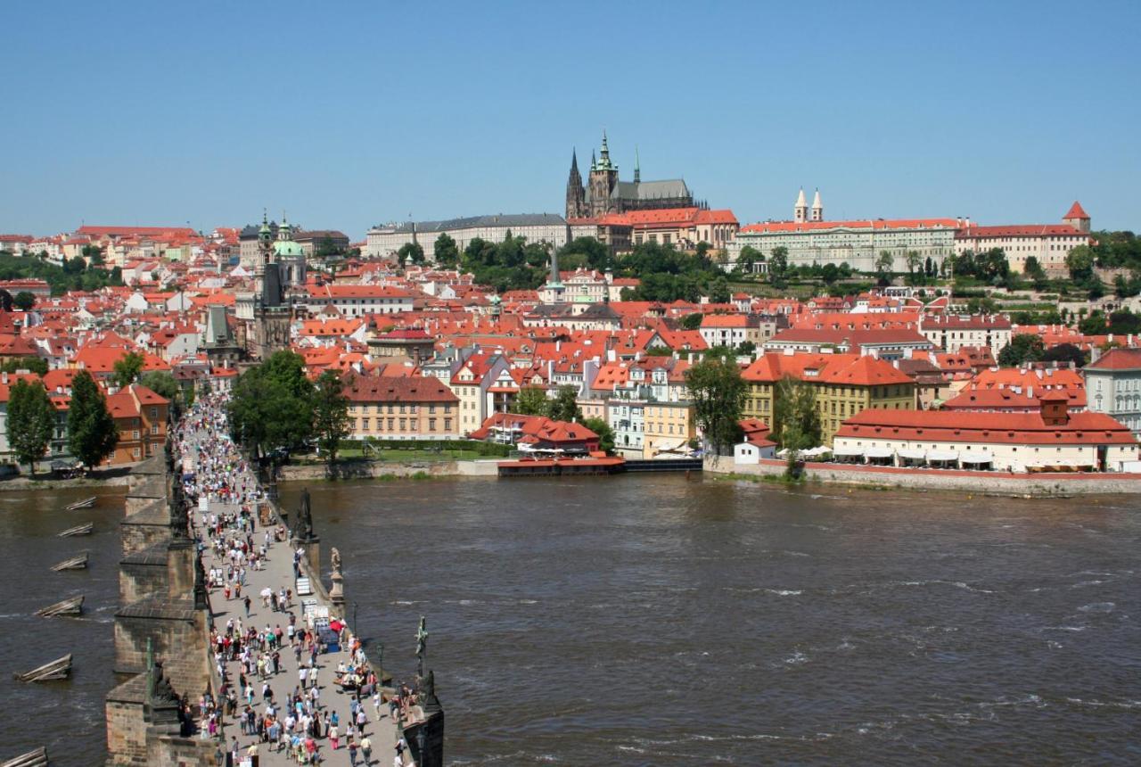 Apartment Vltava Прага Екстериор снимка