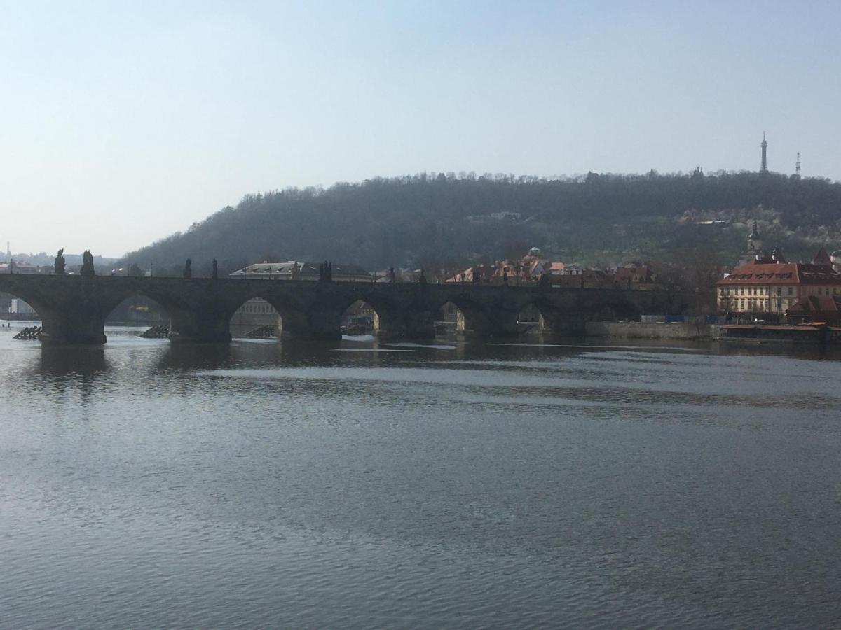 Apartment Vltava Прага Екстериор снимка
