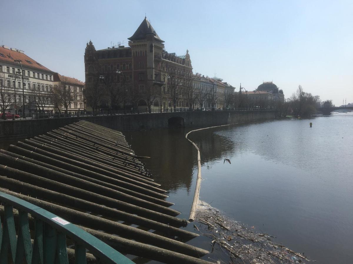 Apartment Vltava Прага Екстериор снимка