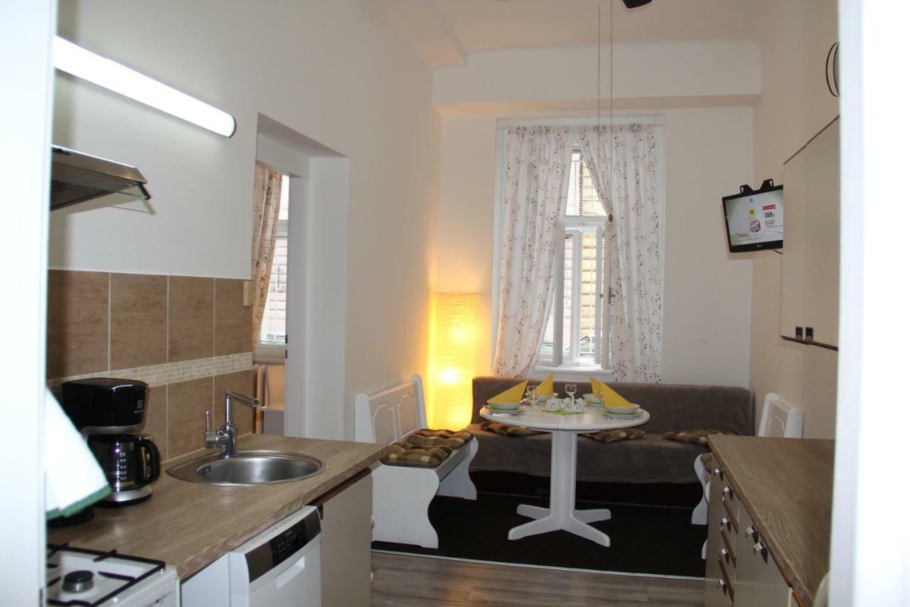 Apartment Vltava Прага Екстериор снимка